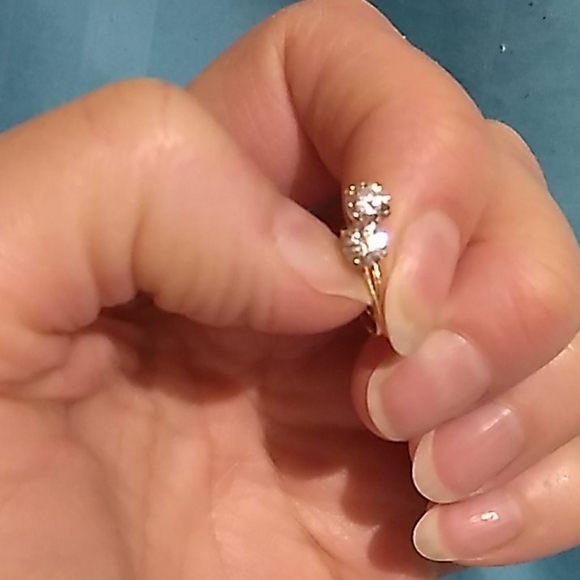 10K Yellow Gold "Diamond" Earrings - Picture 7 of 8